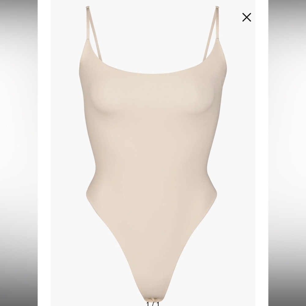 NWT SKIMS Fits Everybody Camisole Thong Bodysuit Sand